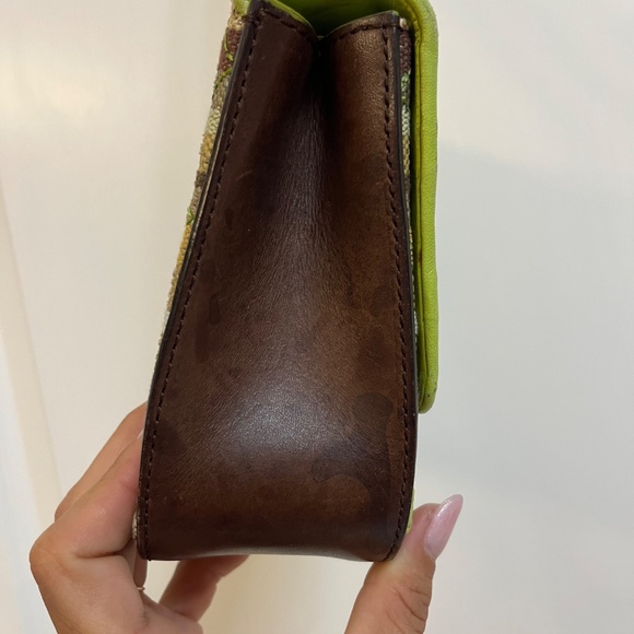 Moschino Cheap and Chic Pineapple Chain Shoulder Bag – Green & Brown Stripes - Picture 7 of 16